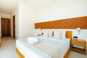 Villa Umayu - 3 BR Comfort Bliss Villa near Nyanyi Beach