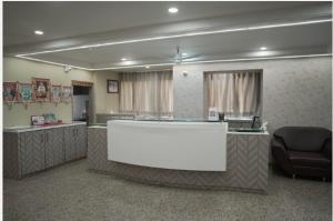 Hotel Avinash Deluxe, Lodging