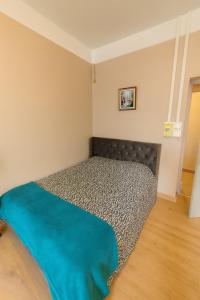 Appartement en RDC climatisé à 100m des cures