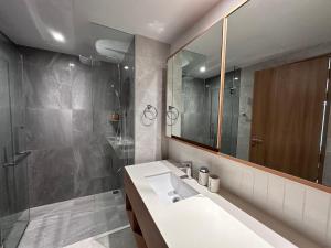 2 bdr Apartments Laguna Beachside 50m from Bangtao Beach