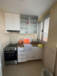 Studio 1st line with sea views and pool in Gandia playa