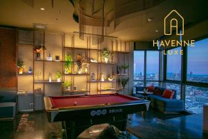 EDGE Central Pattaya FL28 High-Floor Sea View by HAVENNE 78