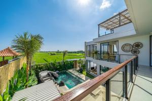Villa Lumira - Breathtaking 4BR with Water Slide & Rice Field Views