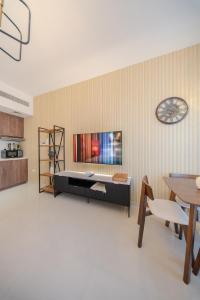 Private Apartment Next To AlZahia City Center, Sharjah