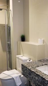 5pax Luxe Suite Paradigm Mall PJ 2BR 2 Bath