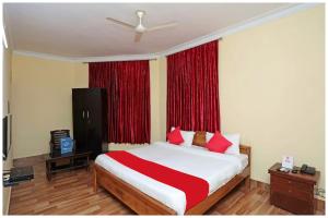 HOTEL PINK-Villa Near Budha Jayanti Park- with free wifi - Restaurant Facilities Available - Best Hotel In Bhubneshwar