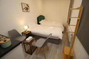 AMD Hotel Modern Comfort in the Heart of Sutton SM1