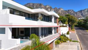 Terrace Royale Apt Camps Bay - Walk to beach, Pool