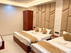 The Vatika Paradise