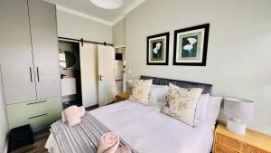 2 Bedroom, 4 Sleeper Hidden Gem Minutes from Blouberg Beach Front