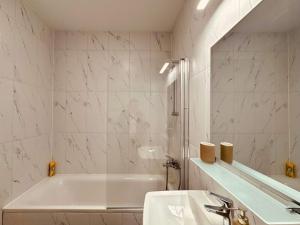 Joy City Stay Forest 54-85