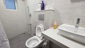 Lite Stays - Khar West