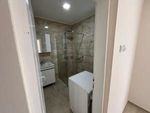 Prenociste-apartmani Laki S