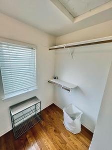 Three Bedroom Home in Long Beach