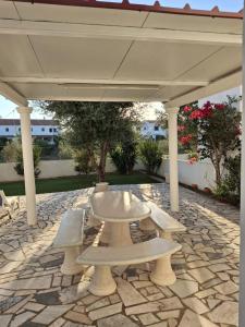 Great House By the Beach