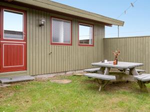 Holiday Home Siv - from the sea by Interhome