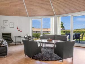 Holiday Home Adrienne - 35km from the sea by Interhome