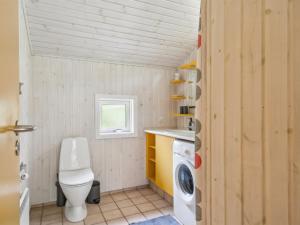 Holiday Home Niglæs - 700m from the sea by Interhome