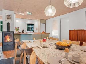 Holiday Home Iliana - 1km from the sea by Interhome