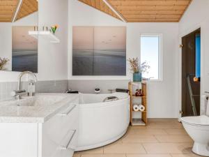 Holiday Home Yaim - 800m from the sea by Interhome