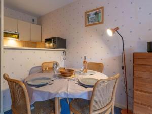 Studio Eugénie-4 by Interhome