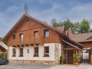 Apartment U Švýcarského dvora IV by Interhome