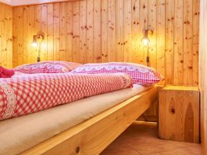 Apartment U Švýcarského dvora II by Interhome