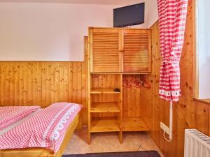 Apartment U Švýcarského dvora I by Interhome