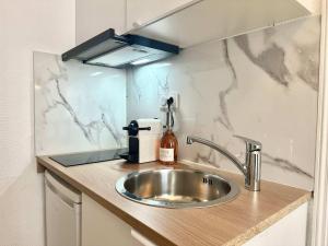 New 132 Suite Tarantino - Cosy Apartment Paris Center