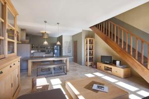 Apartement with pool for rent in Bonnieux LAdjudant