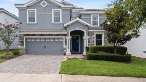 Stinger Luxe Retreat by AvantStay 8BR Luxury Villa Near Disney w Pool Game Room