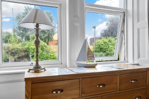 Spacious sea view apartment, West Hoe Free Parking