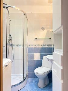 Cozy Two Bedrooms Apartment in Cracow City