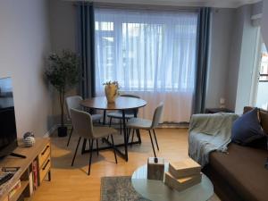 Elegant & Modern Flat in SW London