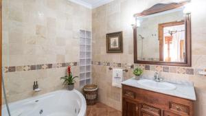 Villa el Señorío Alameda by Ruralidays