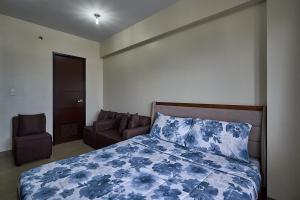 Manhattan View Chelsea ParkPlace at San Fernando