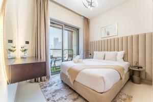 Modern Apartment Near Sobha Hartland Amenities, Minutes from Ras Al Khor Wildlife Sanctuary and Downtown Dubai, Sobha Creek Vistas Tower A, Sobha Hartland by Deluxe Holiday Homes