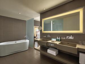 Novotel Danang Premier Han River