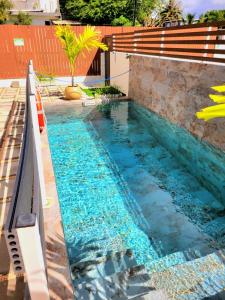 Freesia Apartment 2 by Mau-Rent Houses