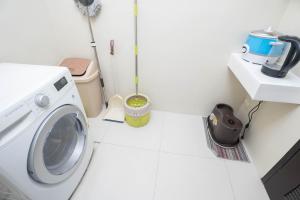101 Newport Boulevard 1BR with Parking - Pasay City