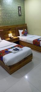 Orange International-SANTACRUZ