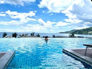 Patong Beachfront Serviced Apartment 30 meters walk to beach