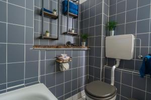 Apartment am Tannenwäldchen im Vorderer Westen Kassel by CASTORA HOMES