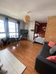 Y&E - Gare SNCF - Cité Congrès - Centre - Parking