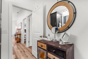 Beach House - Sun-kissed Cottage by Panhandle Getaways