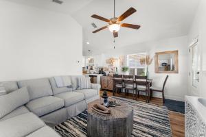 Beach House - Sun-kissed Cottage by Panhandle Getaways