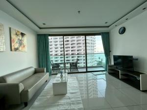 Wong Amat Tower Condominium 1205