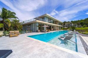 Ultra-Modern 6-Bedroom in Golf Course - PH6