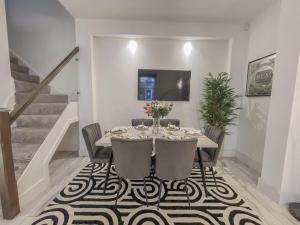 Tranquil Urban Oasis in Kensington