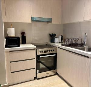 Relaxing Studio Canal & Pool View Yas Island